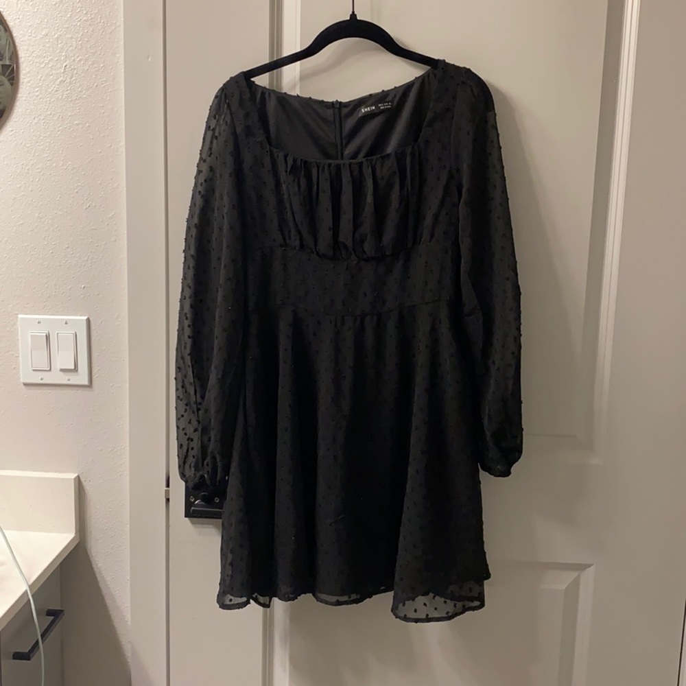 Cute Black textured dress